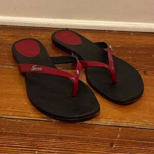 Gucci Spellout Logo Flip Flops Sandals Women's Size 7.5 US EU 37.5 Black Red
